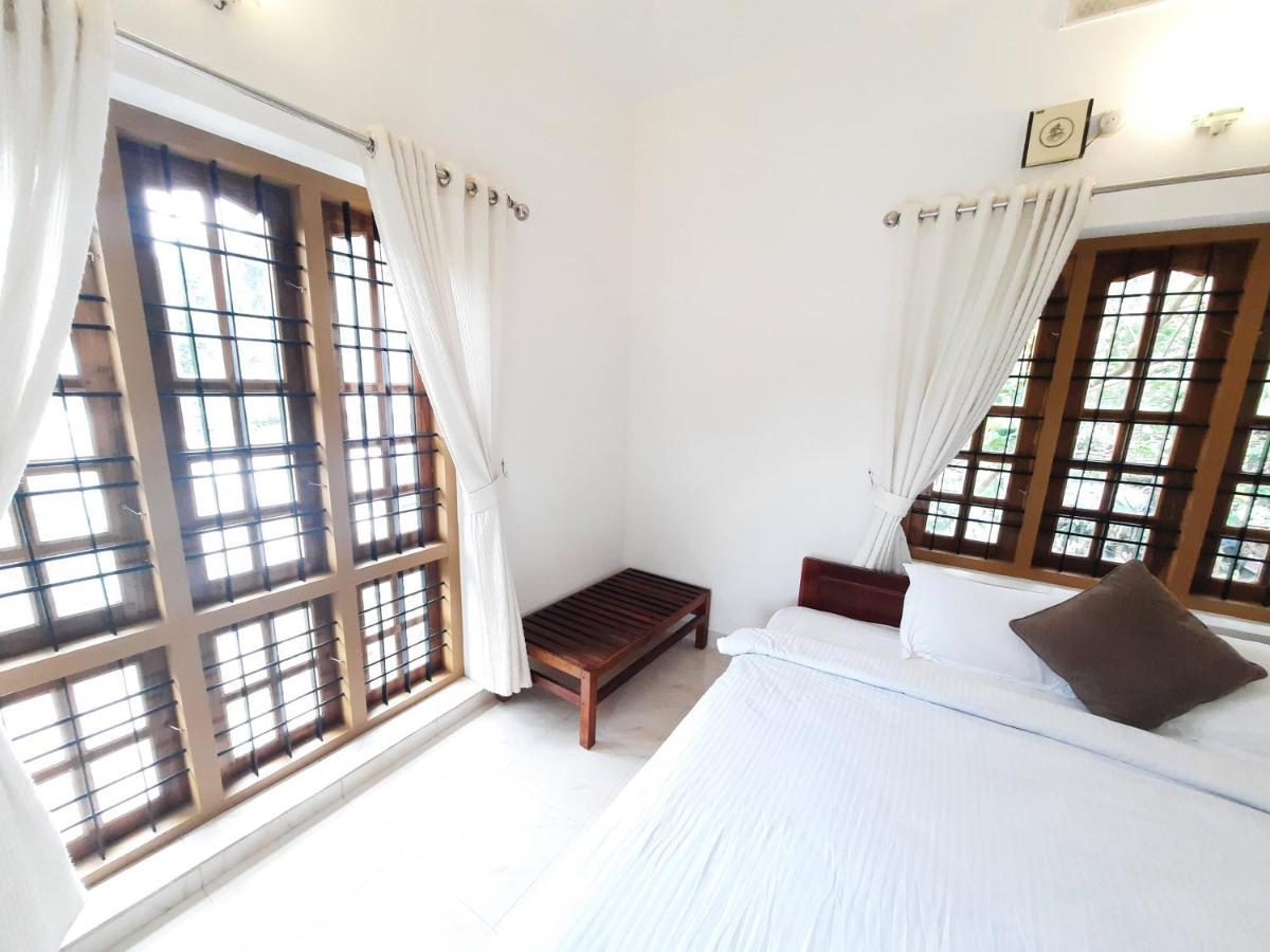 Oriole Homestay Thekkady Zewnętrze zdjęcie